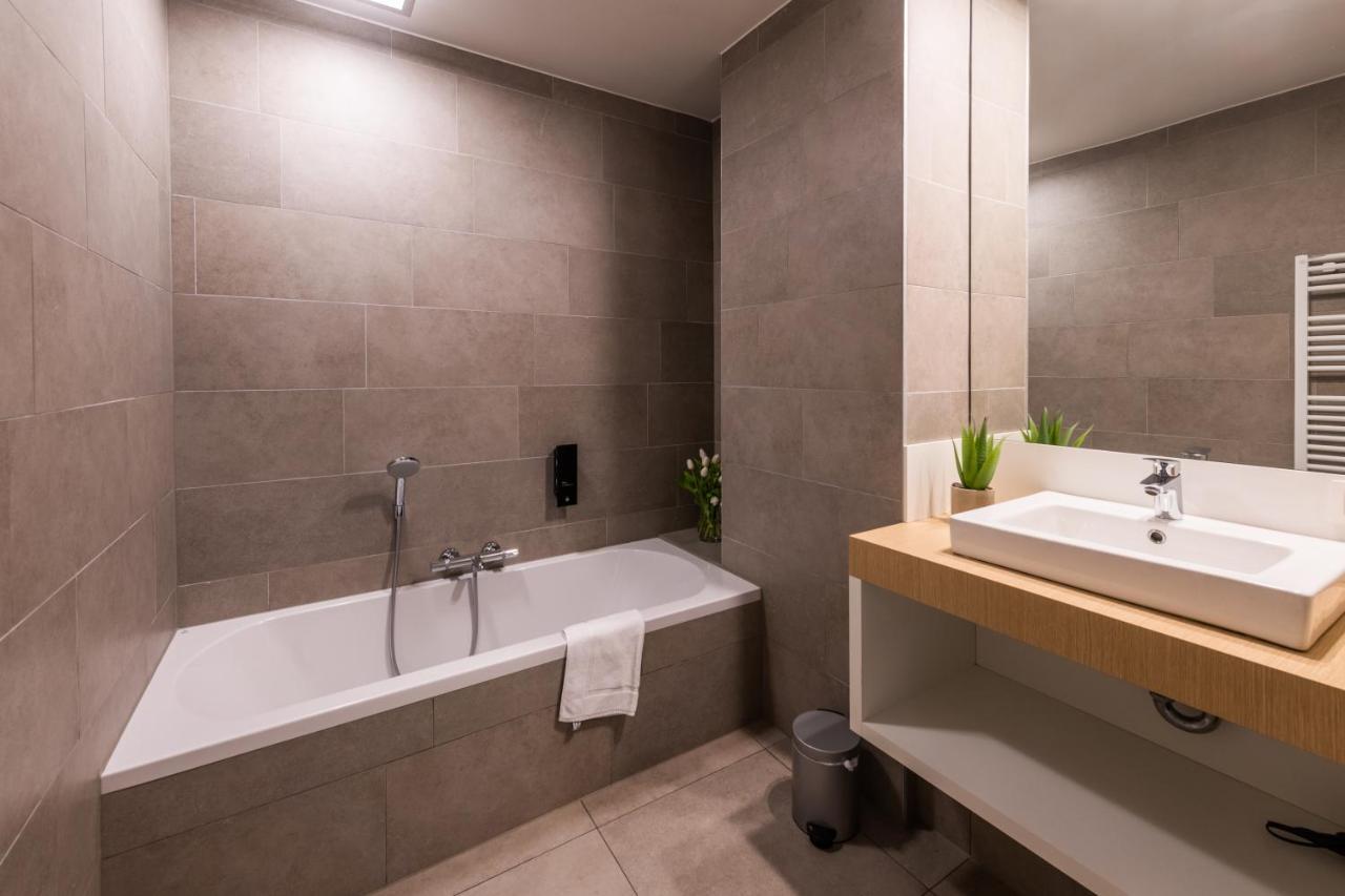 Belcasa Family Suites & Lofts Aparthotel Миделкерк Экстерьер фото